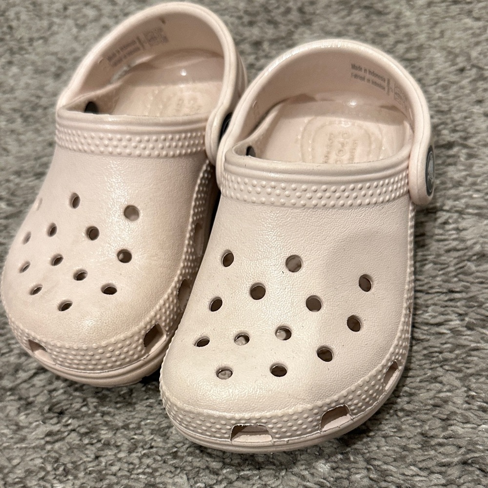 Like New Toddler Light Pink Crocs